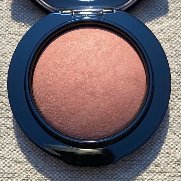 MAC Mineralize Blush NIB - Picture 2 of 2
